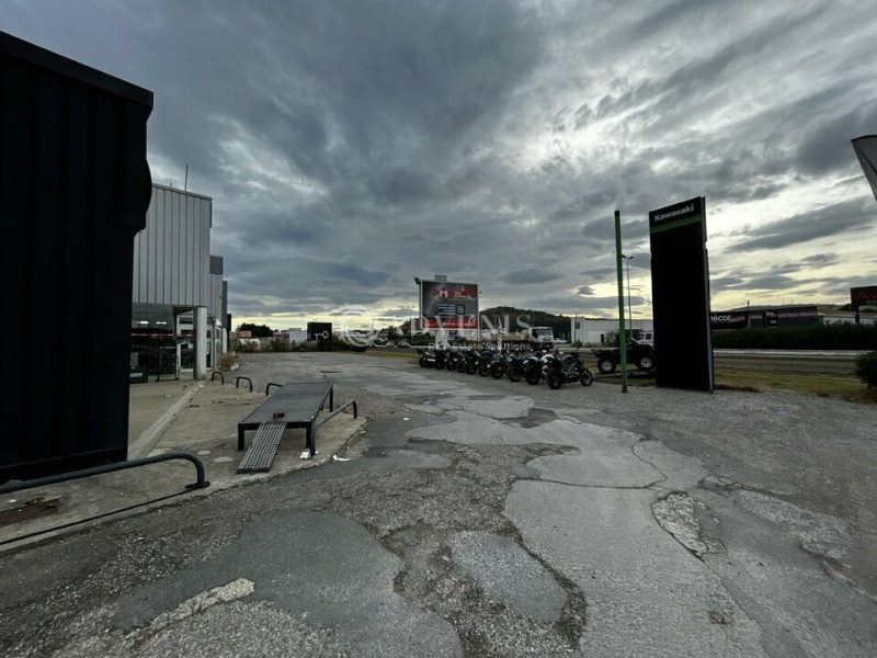 Location Commerces NARBONNE (11100) - Photo 8