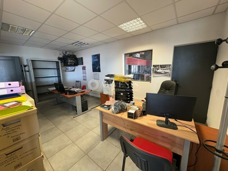 Location Commerces PÉZENAS (34120) - Photo 8