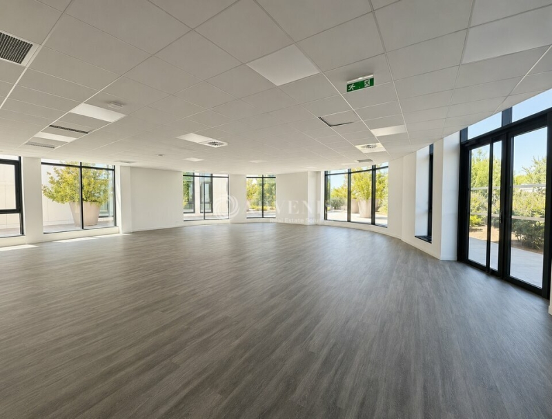 Location Bureaux MAUGUIO (34130) - Photo 2