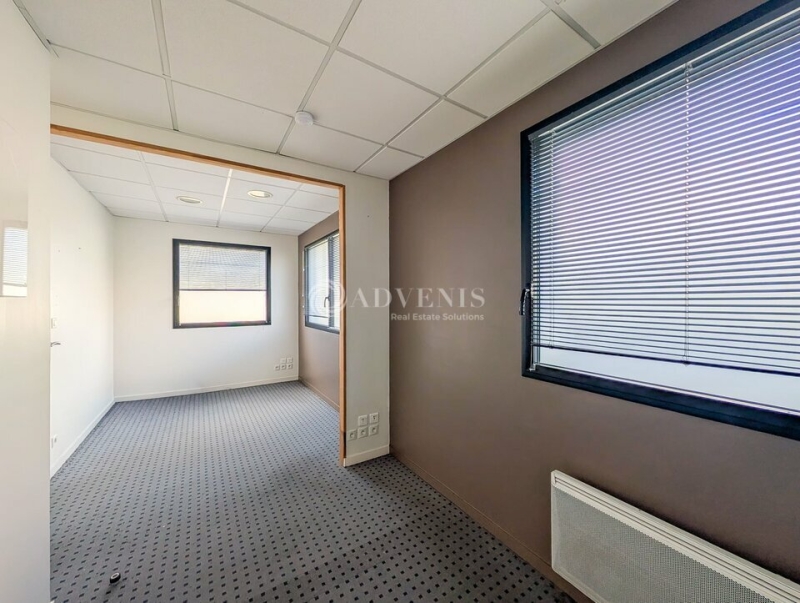 Location Bureaux TADEN (22100) - Photo 4