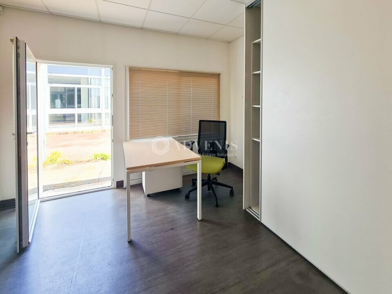 Vente Investisseur Bureaux LANNION (22300) - Photo 10