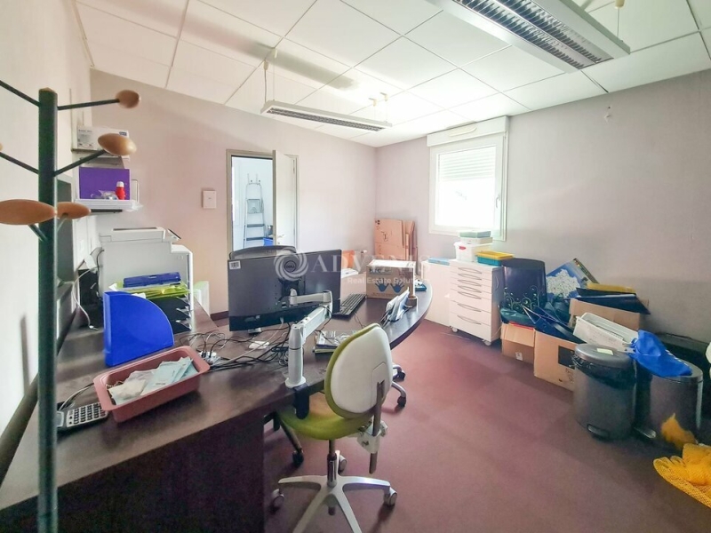 Vente Investisseur Bureaux LANNION (22300) - Photo 9