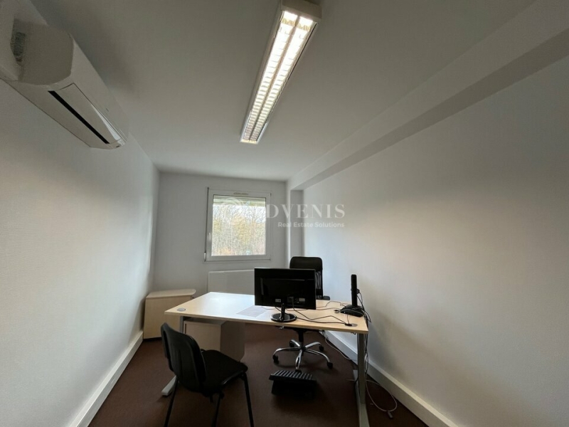 Vente Investisseur Bureaux RAMBOUILLET (78120) - Photo 4