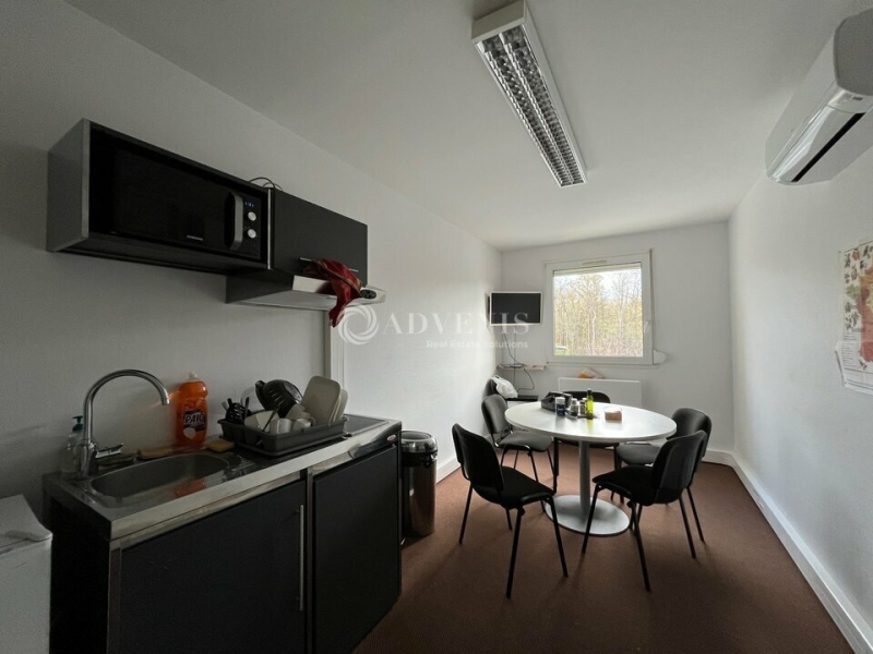 Vente Investisseur Bureaux RAMBOUILLET (78120) - Photo 6