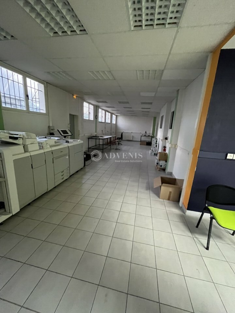 Vente Investisseur Activités Entrepôts LE MESNIL-SAINT-DENIS (78320) - Photo 3