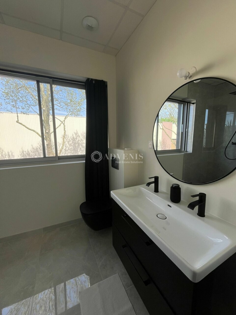 Location Bureaux MONTIGNY LE BRETONNEUX (78180) - Photo 10