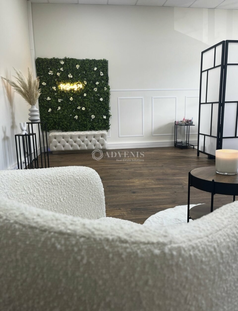 Location Bureaux MONTIGNY LE BRETONNEUX (78180) - Photo 5