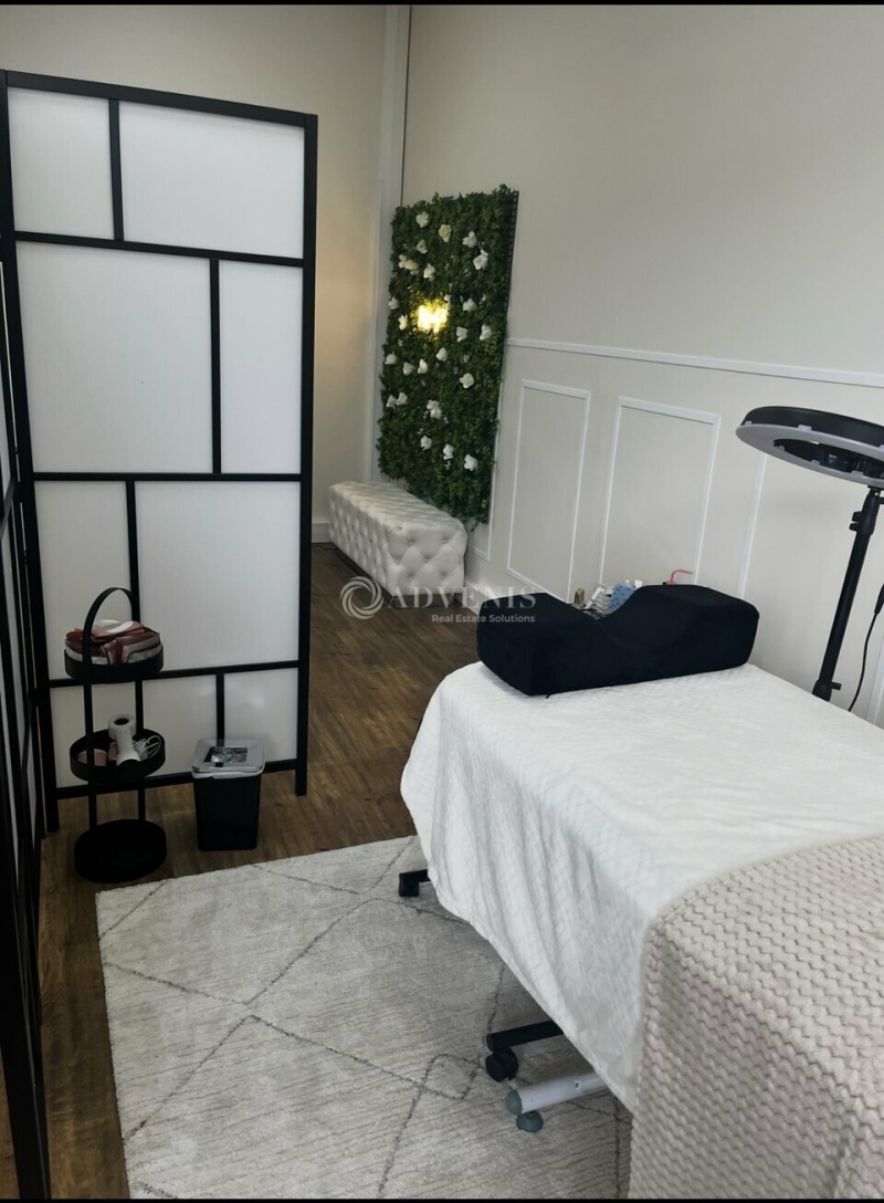 Location Bureaux MONTIGNY LE BRETONNEUX (78180) - Photo 6