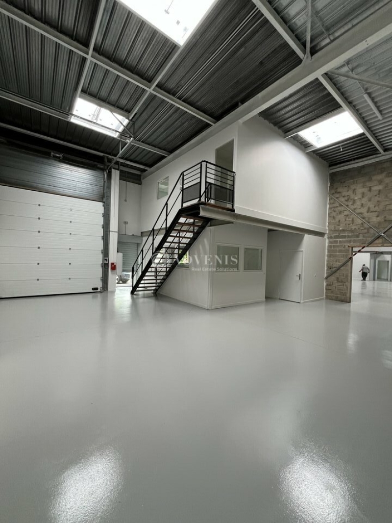 Vente Investisseur Activités Entrepôts PLAISIR (78370) - Photo 2
