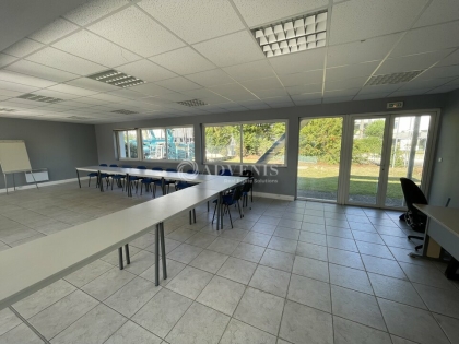 Advenis RES - Immobilier d'entreprises