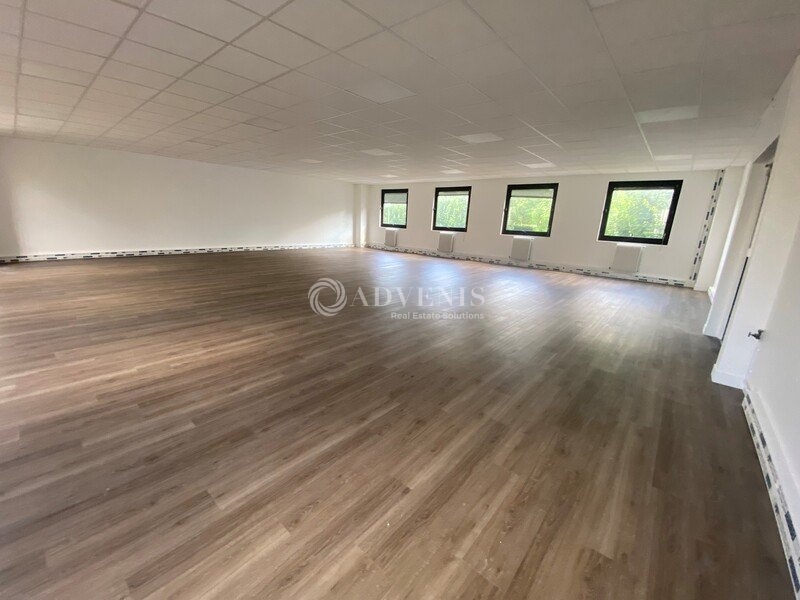 Location Bureaux CERGY (95800) - Photo 4