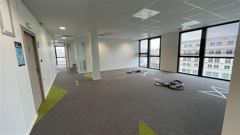 Location Bureaux SERRIS (77700) - Photo 1