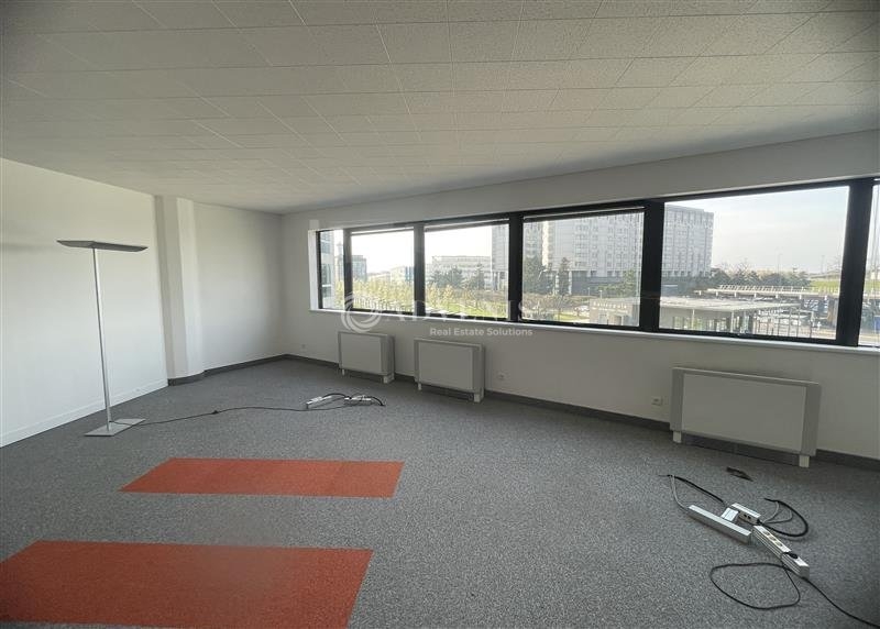 Location Bureaux TREMBLAY EN FRANCE (93290) - Photo 8