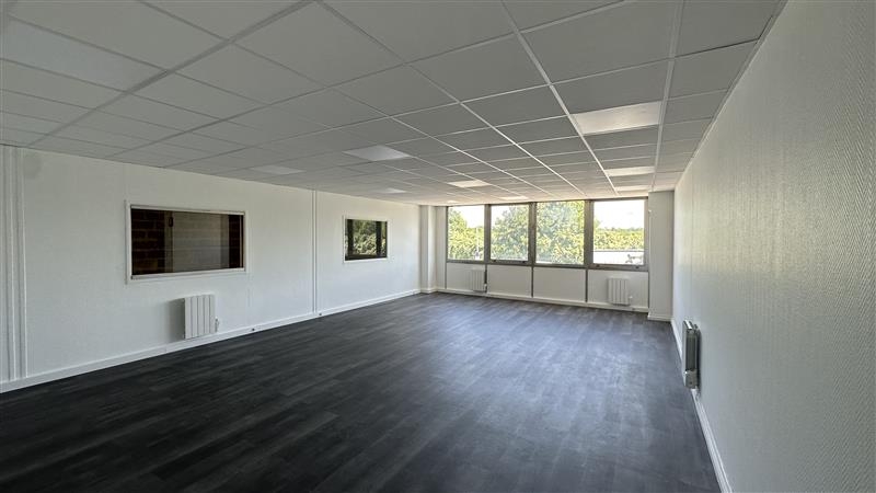 Location Activités Entrepôts VALENTON (94460) - Photo 8