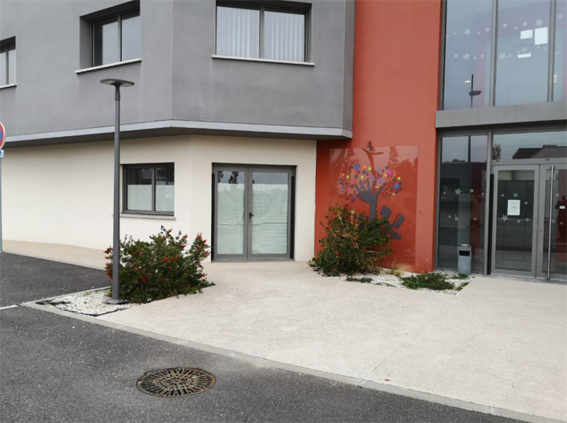 Location Commerces PLAISANCE DU TOUCH (31830) - Photo 3