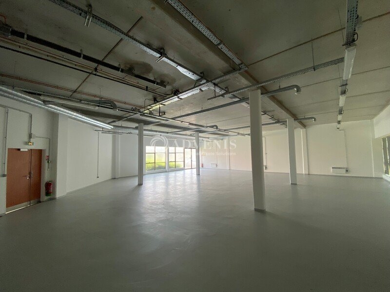 Location Bureaux et activités légères ELANCOURT (78990) - Photo 4