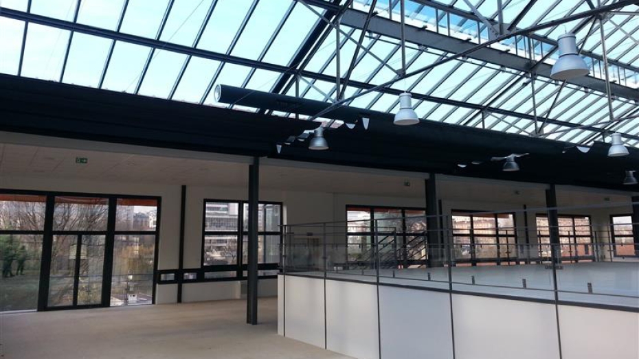 Transaction : location de 800 m² de bureaux à Joinville-le-Pont (94)