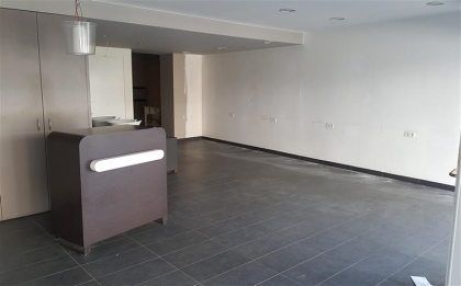Location Commerces VENDOME - Photo 2