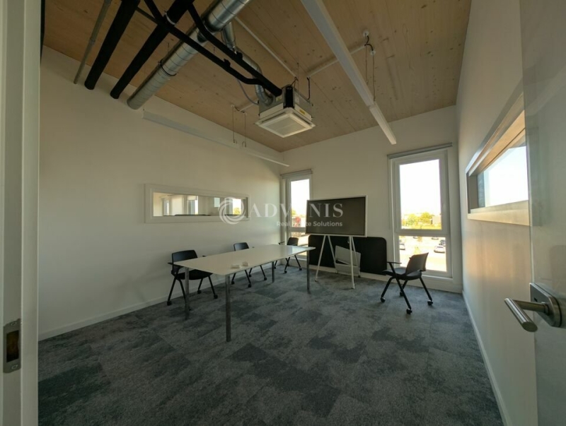 Location Bureaux ENTZHEIM (67960) - Photo 9