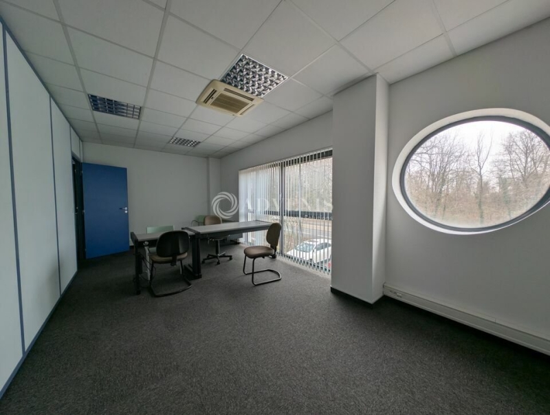 Location Bureaux OSTWALD (67540) - Photo 9