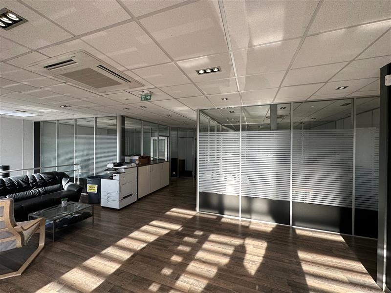 Location Bureaux OSTWALD (67540) - Photo 4