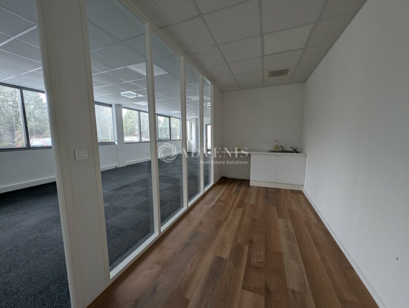 Location Bureaux ENTZHEIM (67960) - Photo 8