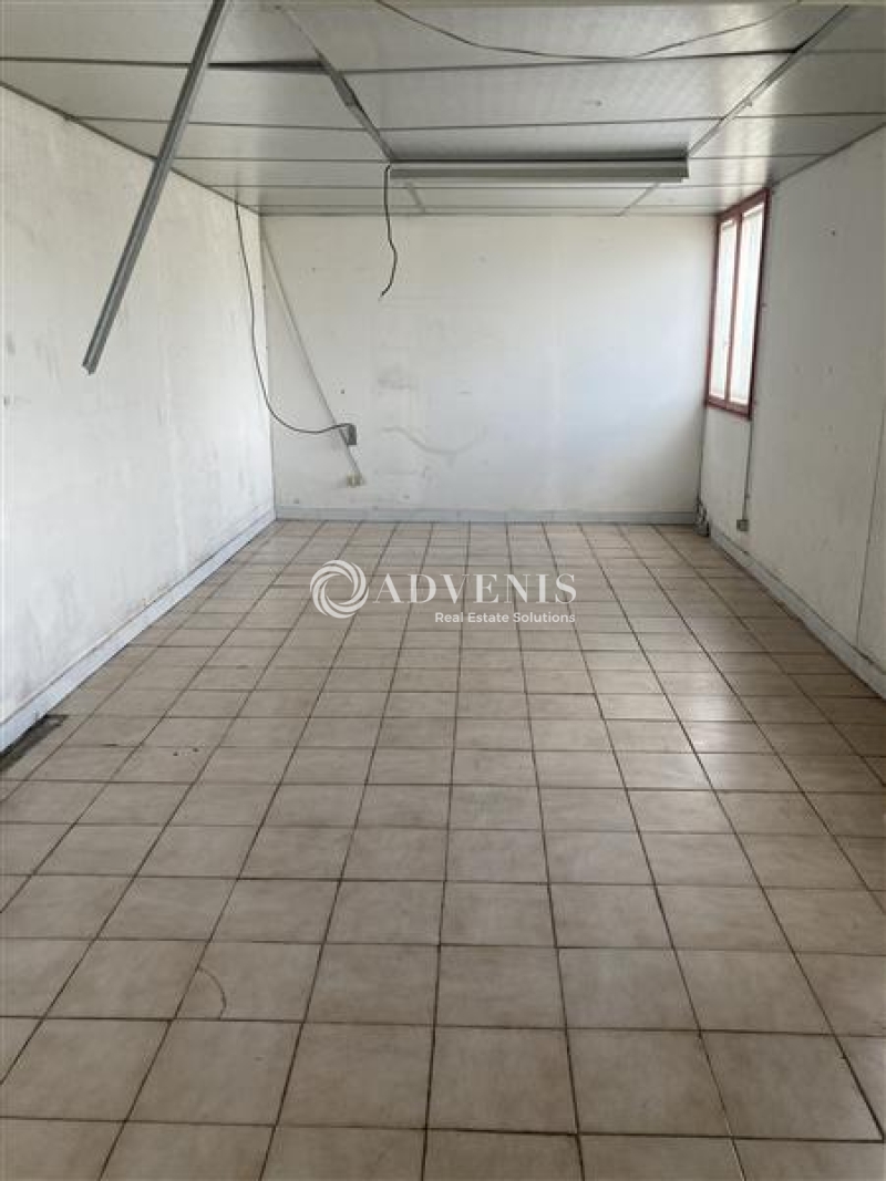 Location Commerces IBOS (65420) - Photo 7