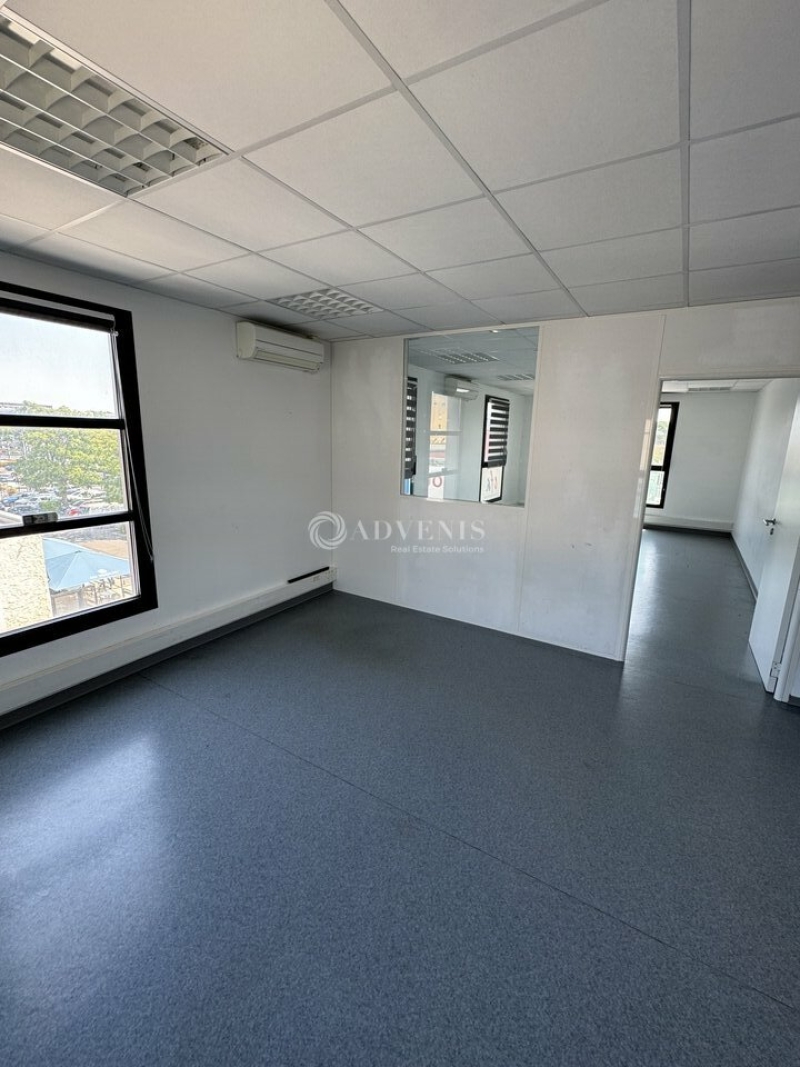 Location Bureaux NÎMES (30000) - Photo 5