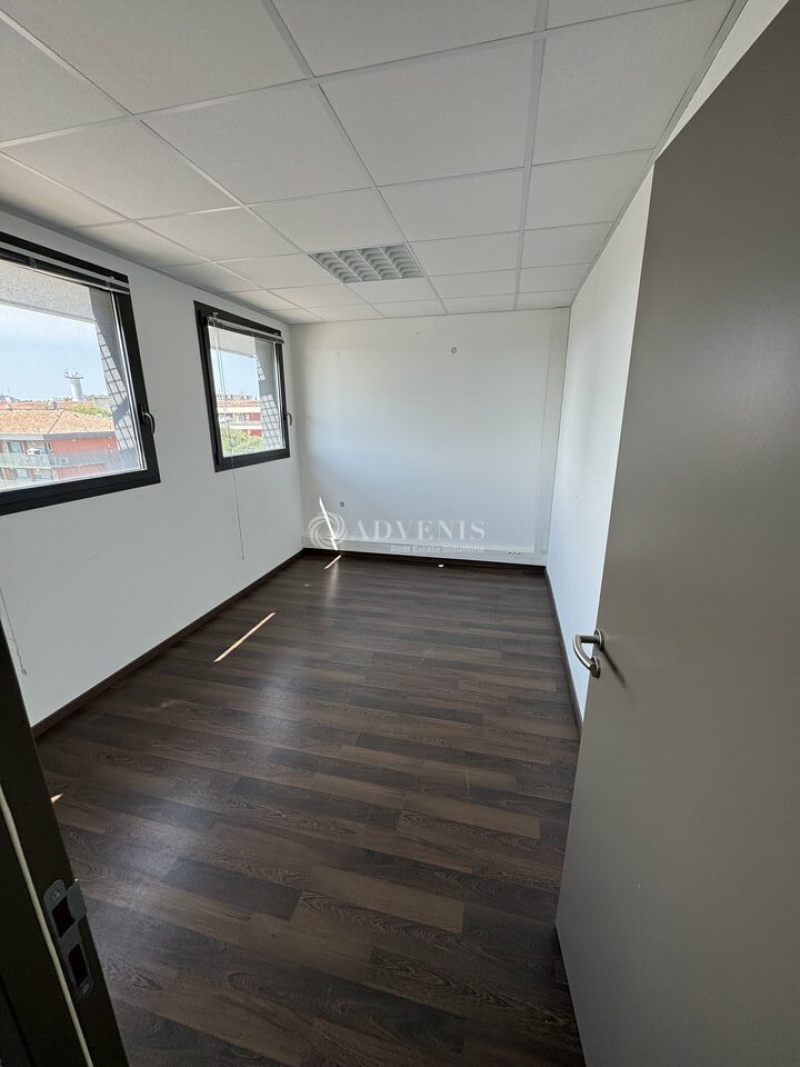 Location Bureaux NÎMES (30000) - Photo 10