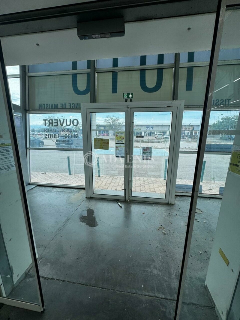 Location Commerces RIVESALTES (66600) - Photo 9