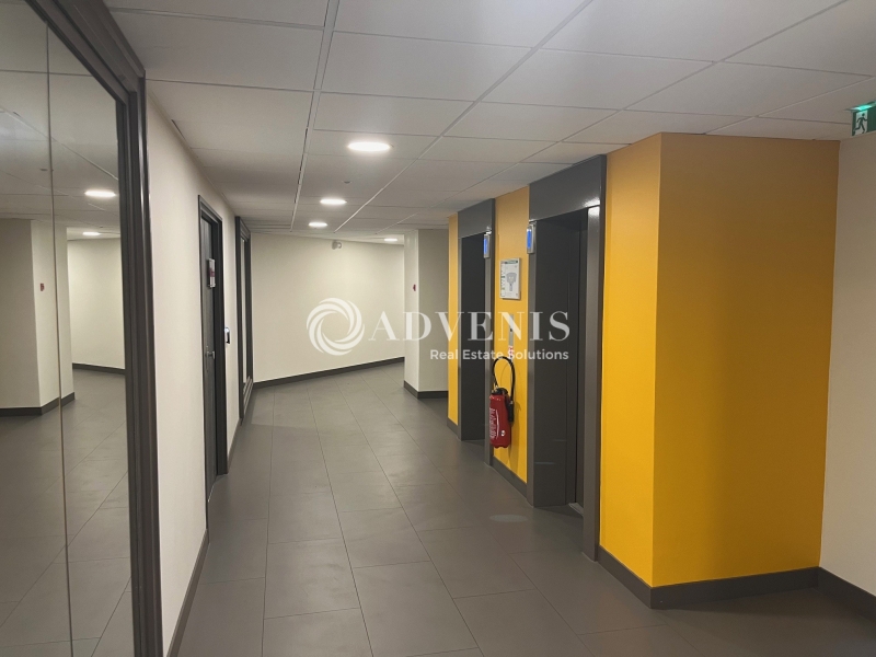 Location Bureaux PESSAC (33600) - Photo 8