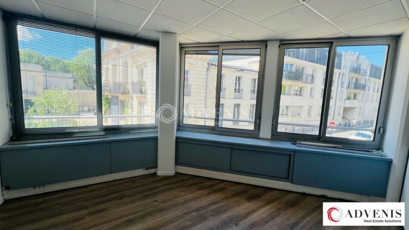 Location Bureaux BORDEAUX (33000) - Photo 4
