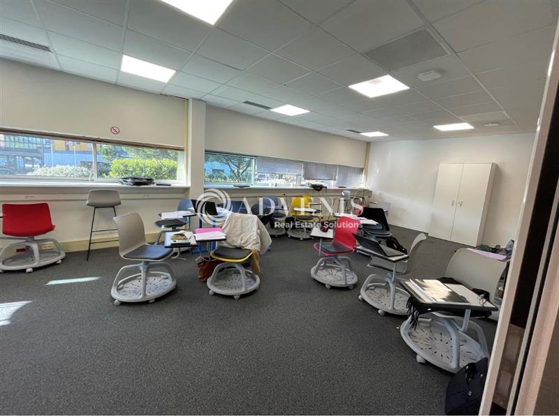 Location Bureaux BORDEAUX (33300) - Photo 9