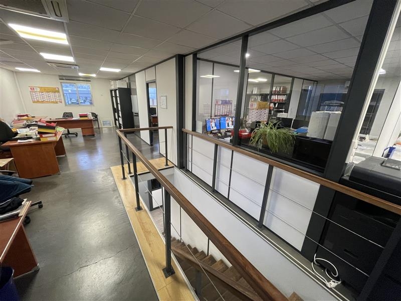 Location Activités Entrepôts YVRAC (33370) - Photo 4