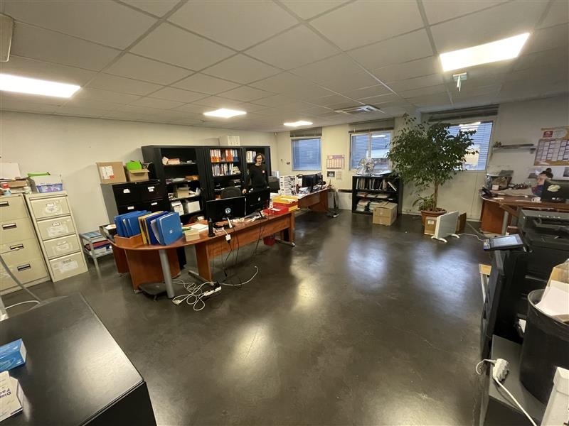 Location Activités Entrepôts YVRAC (33370) - Photo 5