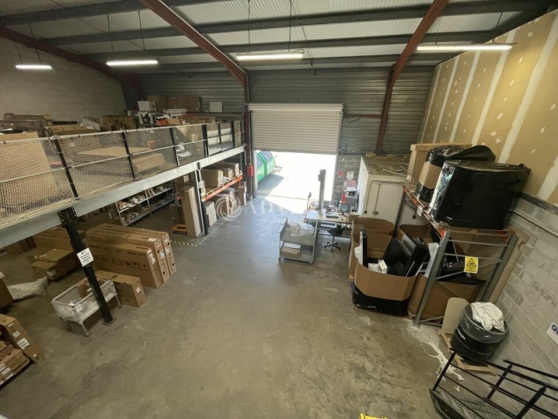 Location Activités Entrepôts YVRAC (33370) - Photo 7
