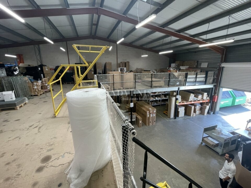 Location Activités Entrepôts YVRAC (33370) - Photo 8