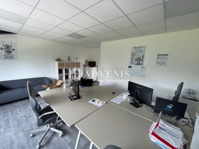 Location Activités Entrepôts BLANQUEFORT (33290) - Photo 4