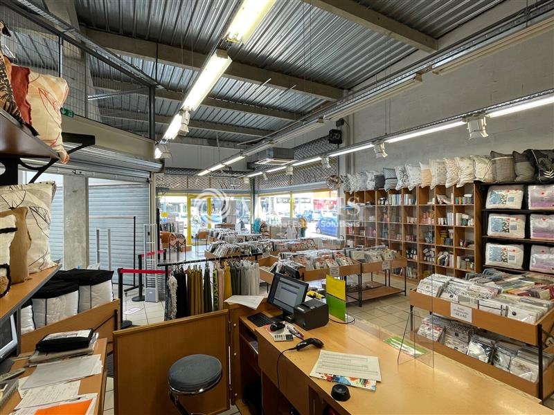 Location Commerces MERIGNAC (33700) - Photo 5