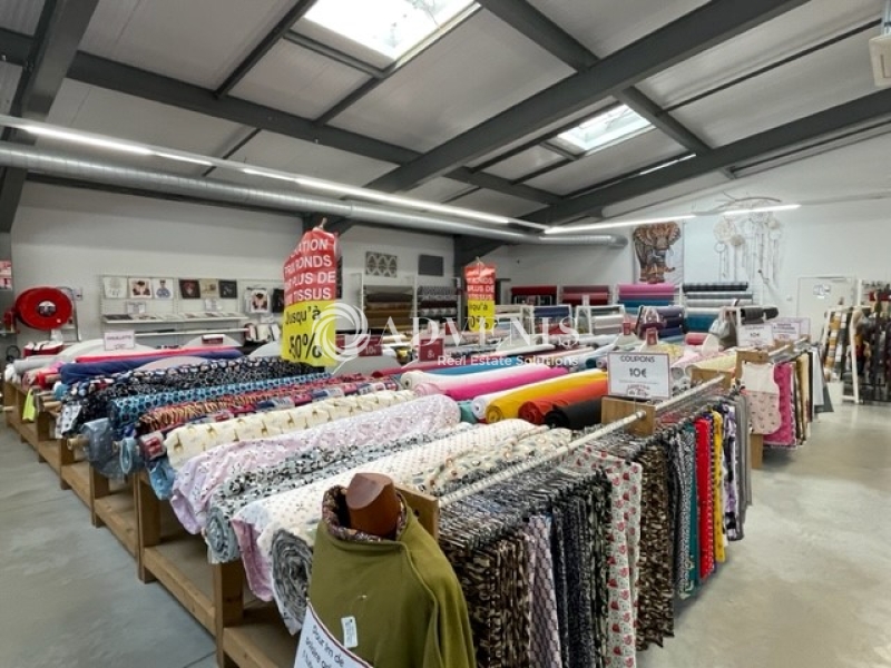 Location Commerces CADAUJAC (33140) - Photo 4