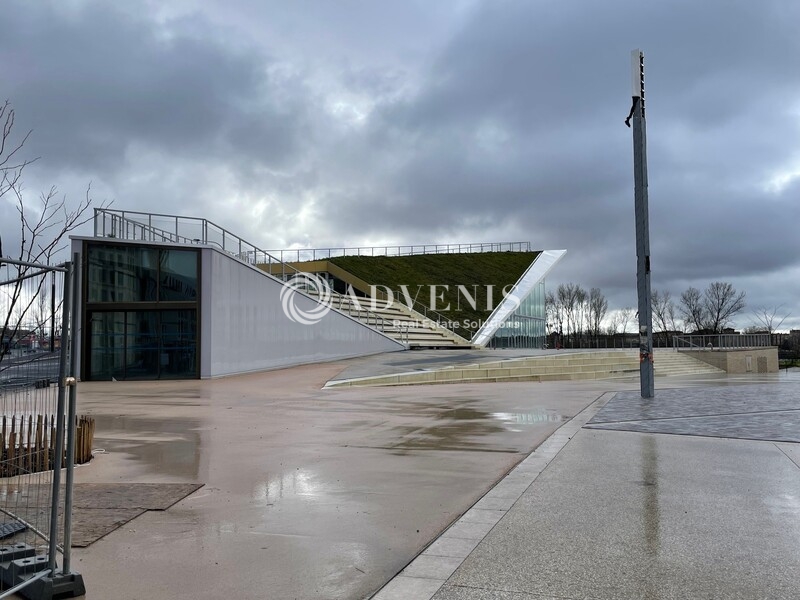 Location Commerces BORDEAUX (33100) - Photo 5