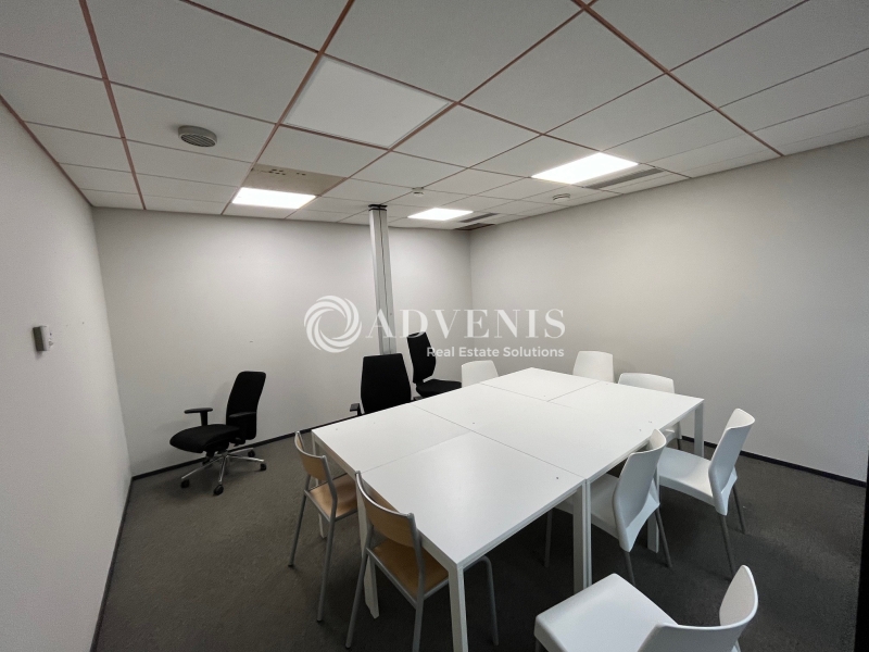 Location Bureaux BORDEAUX (33000) - Photo 10