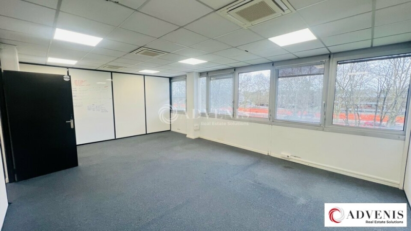 Location Bureaux BRUGES (33520) - Photo 4