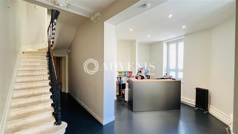 Location Bureaux BORDEAUX (33000) - Photo 1