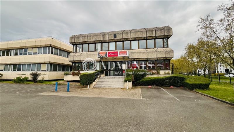 Location Bureaux BRUGES (33520) - Photo 1
