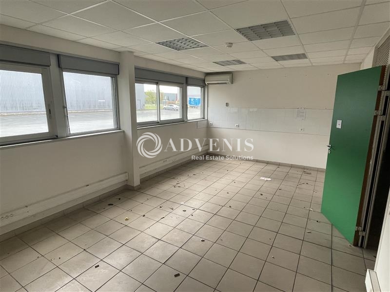 Location Activités Entrepôts BLANQUEFORT (33290) - Photo 9