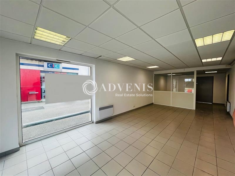 Location Commerces EYSINES (33320) - Photo 2