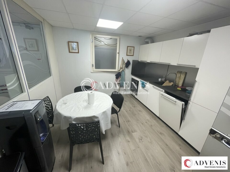 Location Activités Entrepôts BORDEAUX (33300) - Photo 9