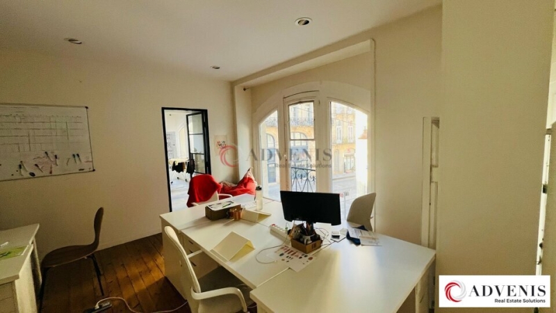 Location Commerces BORDEAUX (33000) - Photo 4