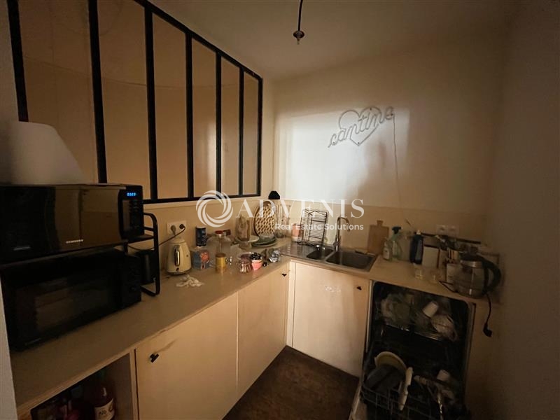 Location Commerces BORDEAUX (33000) - Photo 9